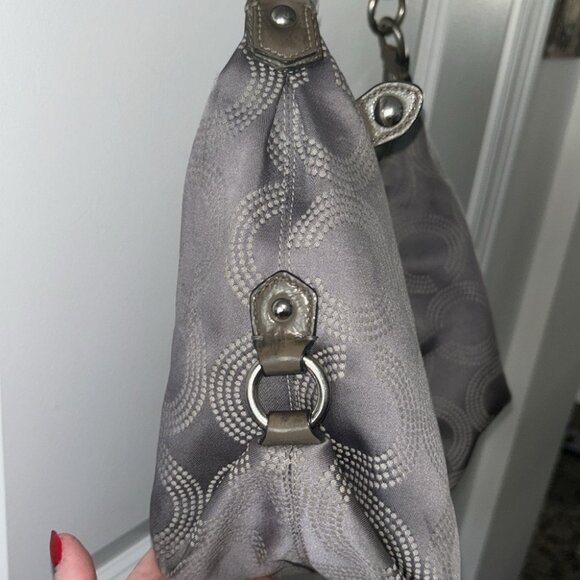 COACH Purse Vintage Ashley Dotted Op Art Jacquard & Leather Gray Hobo Bag - Picture 3 of 9